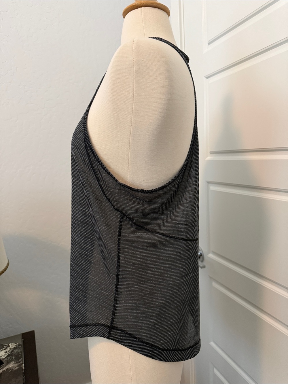 Lululemon Long Distance Tank - Picture 6 of 6